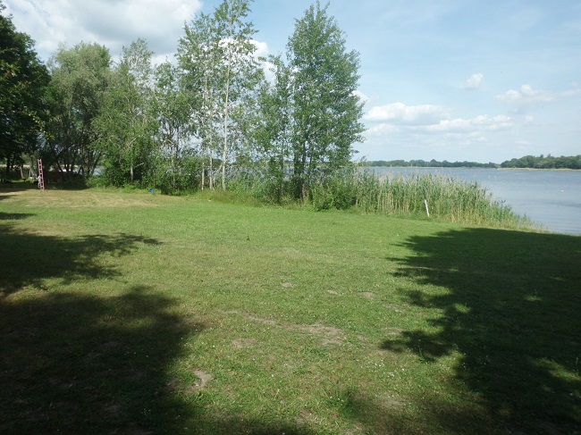 Stellplatz Zelt am Seeufer